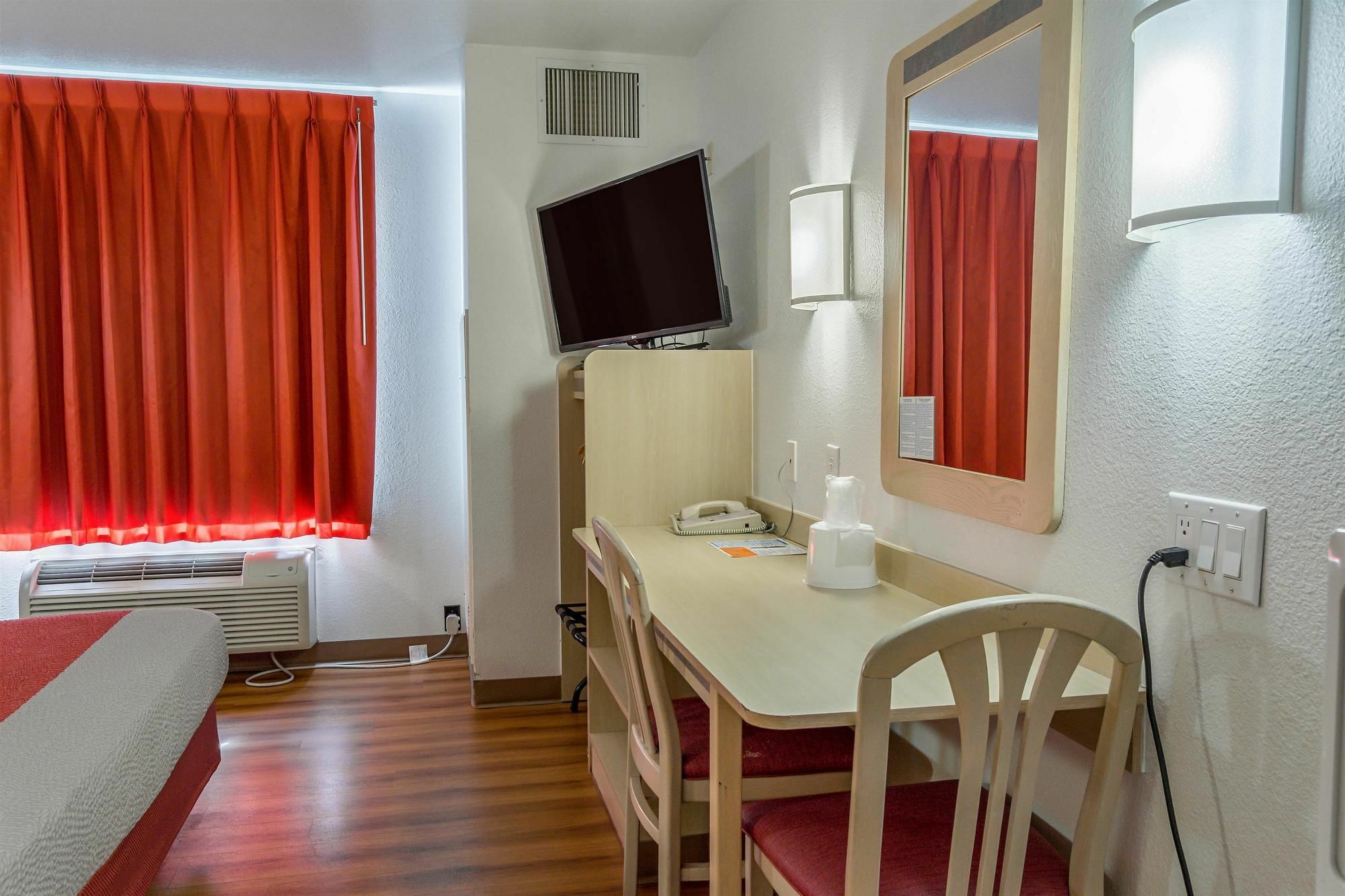 Motel 6-Redmond, Or Екстериор снимка